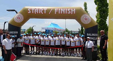 Postacılar şampiyon olmak için yürüdü