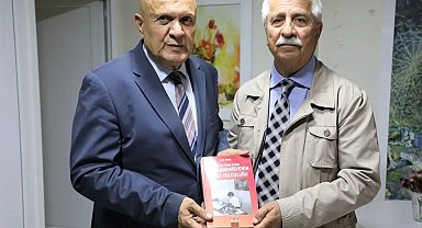 Prof. Dr. Yıldız'ın hayat hayatını konu alan kitabın tanıtımı ve imza günü yapıldı
