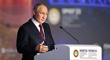 Putin: "Yahudi dostlarım Zelenskiy'den utanıyor"