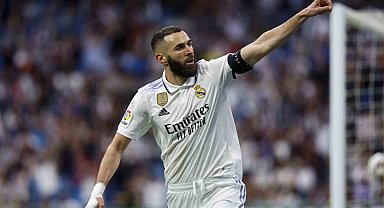 Real Madrid, Benzema'nın takımdan ayrılacağını duyurdu