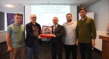 Rektör Sözbir Teknofest 2023'te ödül kazanan mensuplarla bir araya geldi