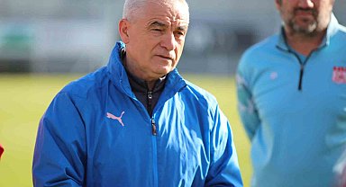 Rıza Çalımbay: "Sıkıntılı sezon oldu"