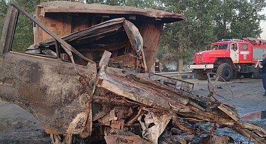 Rusya'da yolcu otobüsü, otomobil ve kamyonla çarpıştı: 8 ölü