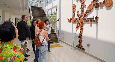 Şairler eserlere ve sergiye hayran kaldı