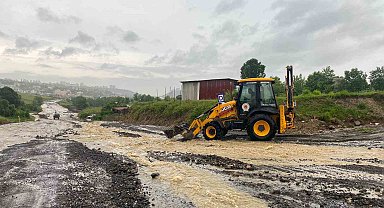 Samsun Büyükşehir tüm ekiplerle sahada