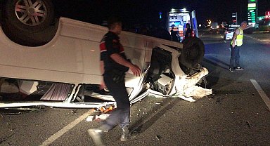 Samsun'da panelvan kamyonet aydınlatma direğine çarptı: 7'si ağır 9 yaralı