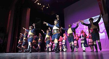 Samsun'da "1. Halk Dansları Şenliği"