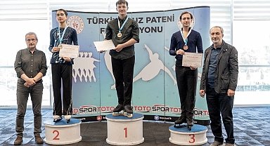 Samsunlu buz pateni sporcularından derece