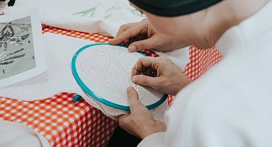 Sanatın ışığı Merkezefendi Sanat Merkezi'nde parlıyor