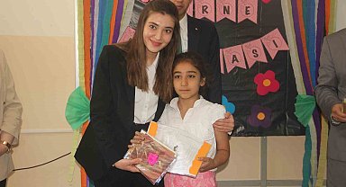 Şanlıurfa'da karne heyecanı yaşandı