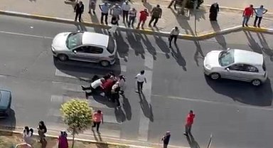 Şanlıurfa'da otomobilin çarptığı yaya yol ortasında dakikalarca yardım bekledi