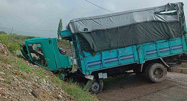 Şarampole giren kamyonette 2 kişi yaralandı