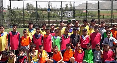 Sarız'da futbola yoğun ilgi