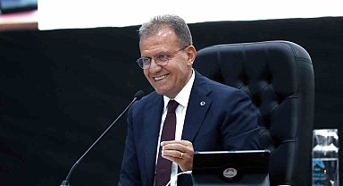 Seçer: "Zafer Çarşısı ile ilgili yasaları uygulama zorunluluğumuz var"