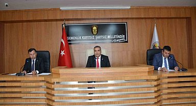 Seçimlerin ardından ilk meclis toplantısı yapıldı