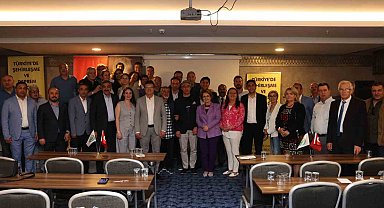 Şehirleşme ve deprem Marmaris'te konuşuldu