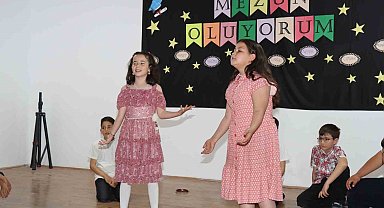 Şehit Melih Özcan İlkokulunda mezuniyet töreni yapıldı