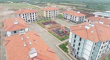 Şehzadeler'de hak sahipleri TOKİ konutlarına kavuştu