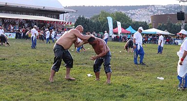 Sekapark Yağlı Güreşlerinde son 16 turu başpehlivanları belli oldu