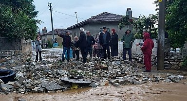 Sel baskınları Pamukkale'nin 4 mahallesinde hasara yol açtı