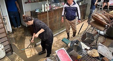 Sel suları çekildi, acı manzara ortaya çıktı