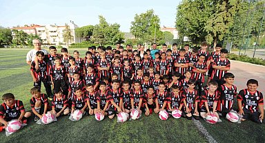 Selçuk Belediyesi'nin spora ve sporcuya desteği devam ediyor