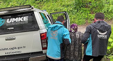 Selde evlerinde mahsur kalan hastaların yardımına UMKE ekipleri koştu