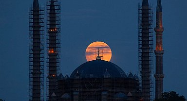 Selimiye'de dolunay manzarası mest etti