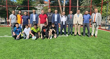 Sentetik çim halı saha hizmete girdi
