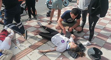 Seyir halindeki motosiklet devrildi: 2 yaralı