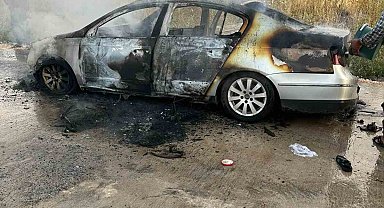 Seyir halindeki otomobil alev topuna döndü