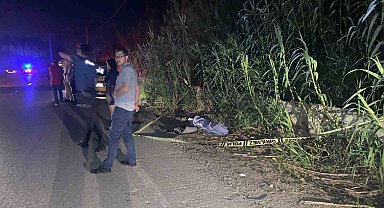 Seyir halindeki taksiden atlayan alkollü turist midübüsün altında kaldı