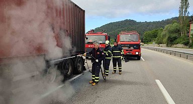 Seyir halindeyken alev aldı