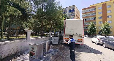 Siirt'te çöp konteynerleri dezenfekte ediliyor