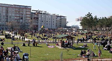 Siirt'te Millet Bahçesi'ne vatandaşlar yoğun ilgi gösteriyor