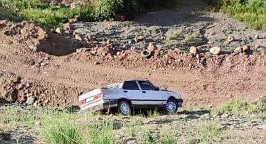 Siirt'te otomobil şarampole yuvarlandı: 3 yaralı