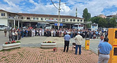 Simav'da 17 hacı adayı kutsal topraklara uğurlandı