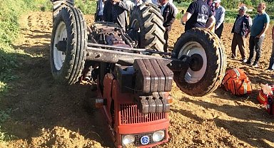 Simav'da devrilen traktörün altında kalan çiftçi hayatını kaybetti