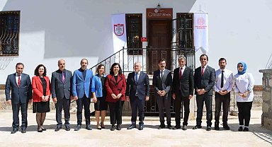 Şimşek'ten Matematik ve Sanat Evine ziyaret