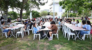 Sınav öncesi öğrencilere motivasyon yemeği