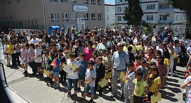 Sinop'ta öğrencilerin karne heyecanı