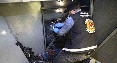 Sırbistan'dan ülkeye giriş yapan yolcu otobüsünde 1 milyon liralık yakalama