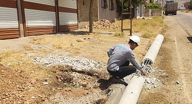 Şırnak ve Mardin'de elektrik dağıtım şirketi personeline taşlı saldırı