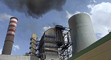 Soğutma işlemleri tamamlanan santral yangınında maddi hasar oluştu