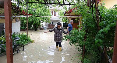 Sular çekilmeye başlayınca selin bilançosu ortaya çıkmaya başladı