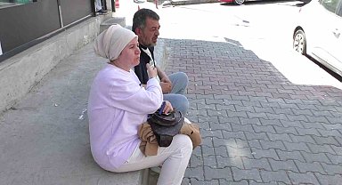 Sultangazi'de kardeşi sokağa atılan abla gözyaşlarını tutamadı