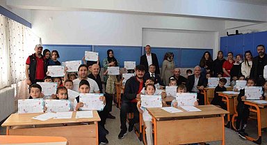 Sungurlu'da 7 bin 482 öğrenci karne aldı