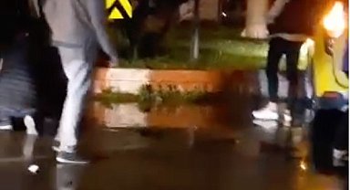 SUV aracın çarpıp kaçtığı elektrikli bisiklette 3 genç yaralandı