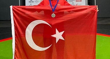 Taekwondocu Polat, Çin yolcusu