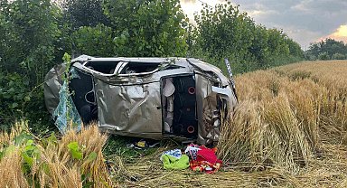 Takla atan araçta 1 kişi hayatını kaybetti: 1'i ağır 4 yaralı